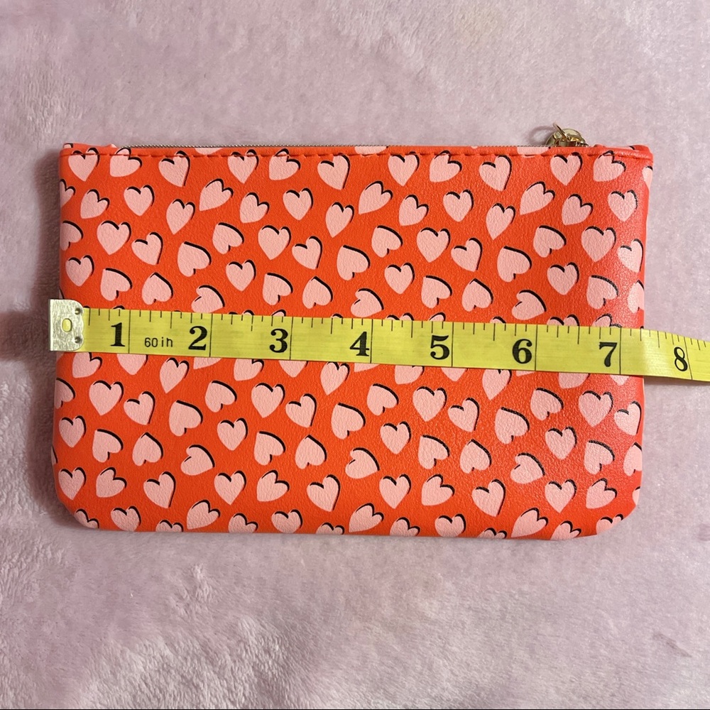 Ipsy ‘Full Hearts’ Red & Pink Heart Print Bag - Picture 5 of 6